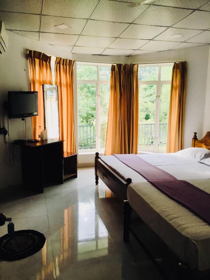 Diyaluma Falls Inn Koslanda Exterior photo